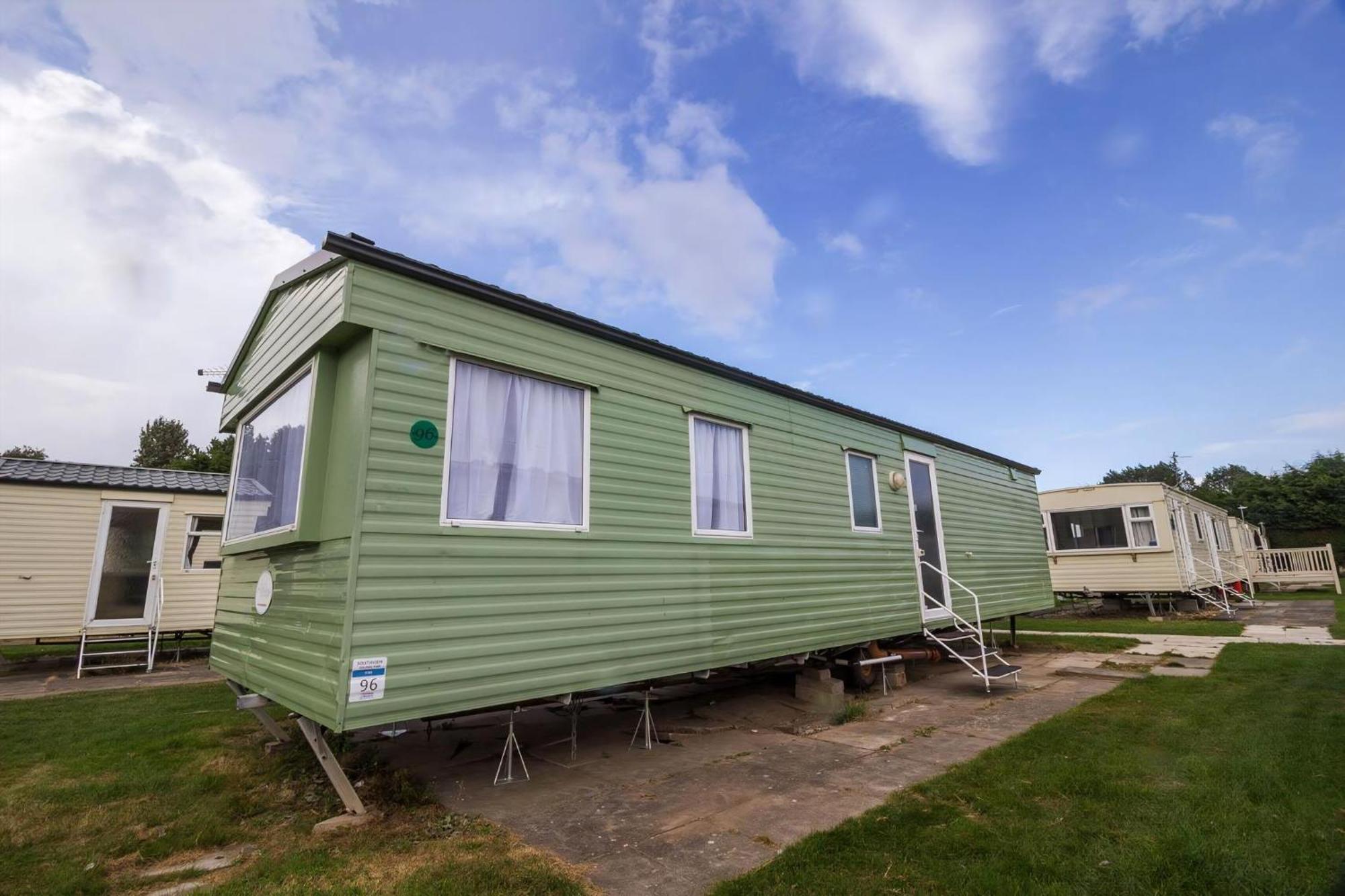 Great 8 Berth Caravan For Hire In Skegness Ref 33069F Exterior photo