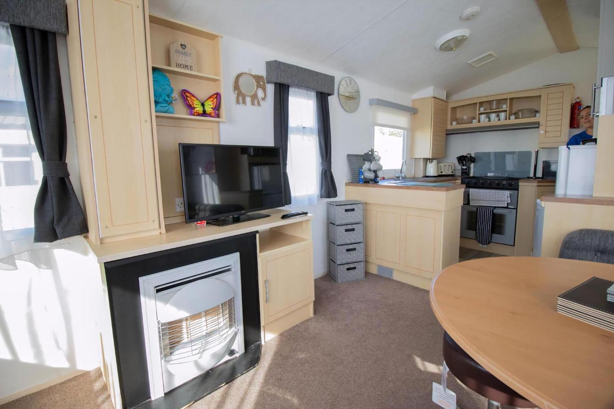 Great 8 Berth Caravan For Hire In Skegness Ref 33069F Exterior photo